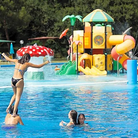 Hotell Mare Pineta 3*